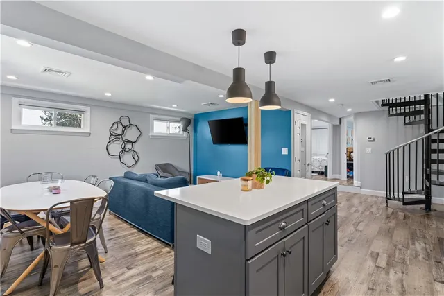 $1,800,000 | 4 James Street, Middletown, RI 02842