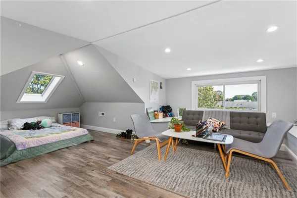 $1,800,000 | 4 James Street, Middletown, RI 02842