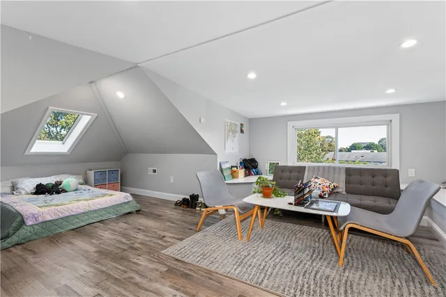 $1,800,000 | 4 James Street, Middletown, RI 02842