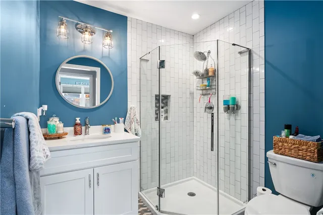 $1,800,000 | 4 James Street, Middletown, RI 02842