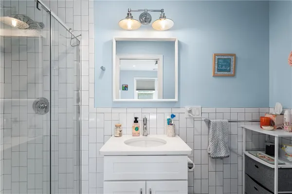 $1,800,000 | 4 James Street, Middletown, RI 02842