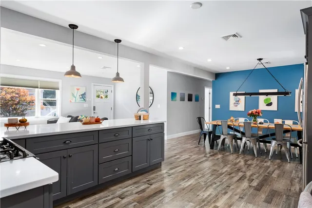 $1,800,000 | 4 James Street, Middletown, RI 02842