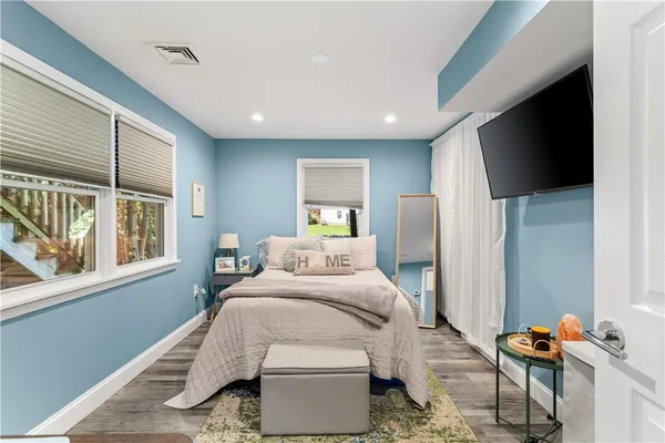 $1,800,000 | 4 James Street, Middletown, RI 02842