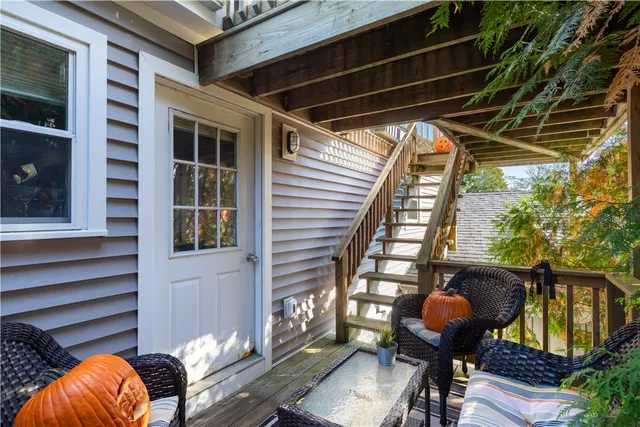 $1,800,000 | 4 James Street, Middletown, RI 02842