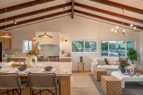 $1,725,000 | 2841 Cowley Way, San Diego, CA 92110