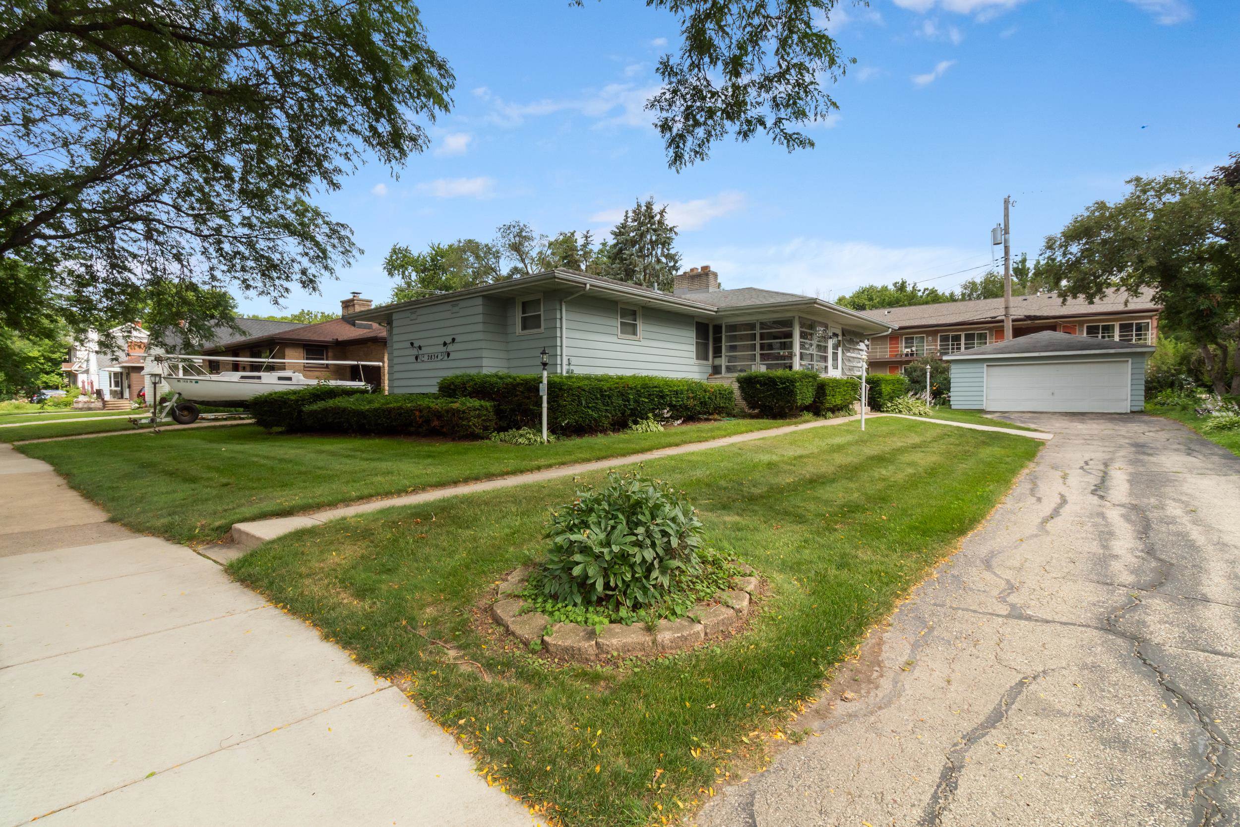 2834 Commercial Madison, WI 53704 - Photo 3 of 22