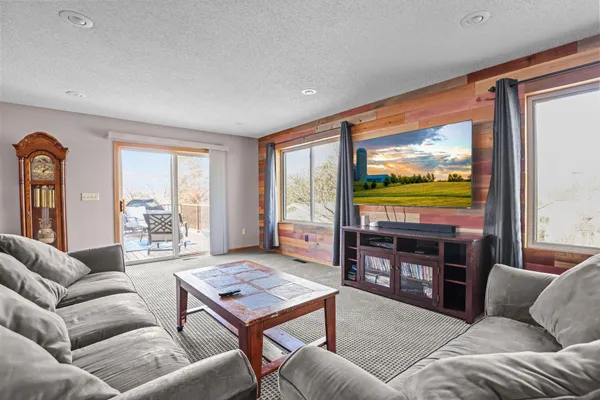 $549,900 | 6161 144th Lane Northwest, Anoka, MN 55303
