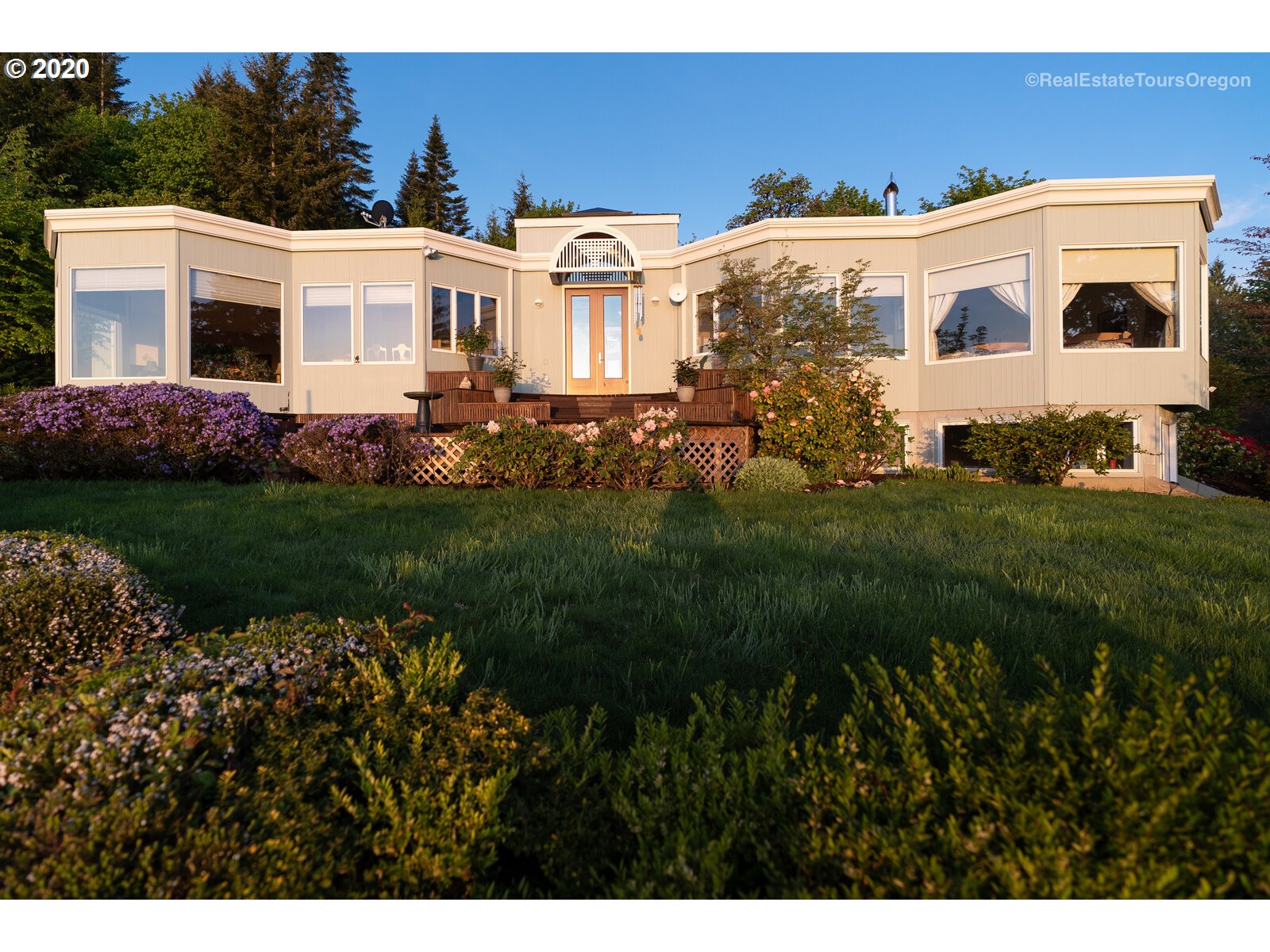 21000 Northwest Logie Trail Road Portland, OR 97231 - Photo 22 of 32