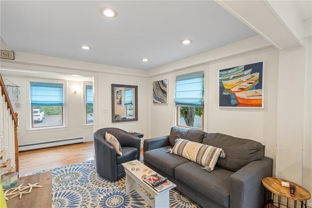 7 Bacheller Street Newport, RI 02840 - Photo 5 of 29