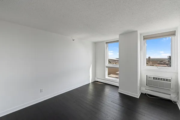 $1,995 | 433 South 7th Street, Unit 1814, Minneapolis, MN 55415