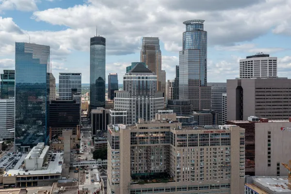 $1,995 | 433 South 7th Street, Unit 1814, Minneapolis, MN 55415