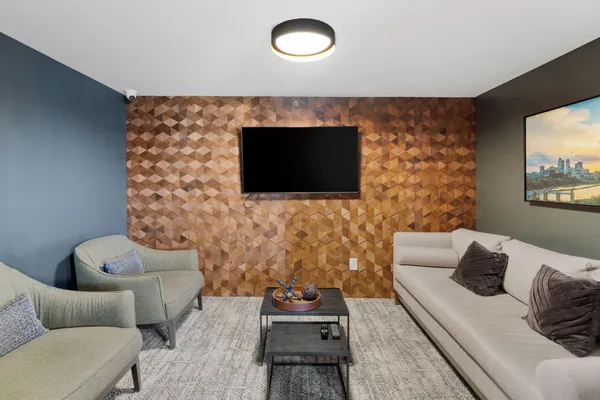 $1,995 | 433 South 7th Street, Unit 1814, Minneapolis, MN 55415