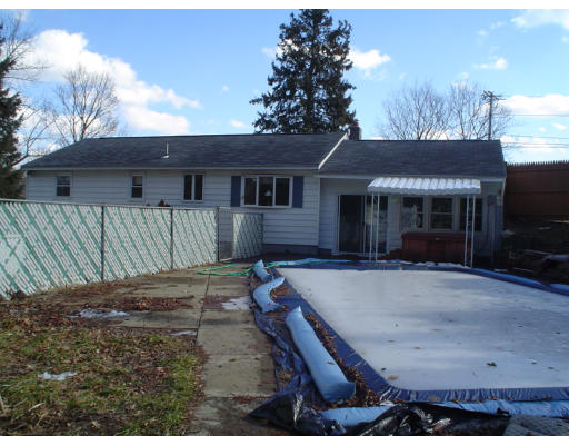 555 Cooper Road Northbridge, MA 01534 - Photo 11 of 11