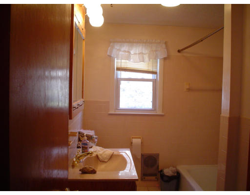 555 Cooper Road Northbridge, MA 01534 - Photo 6 of 11