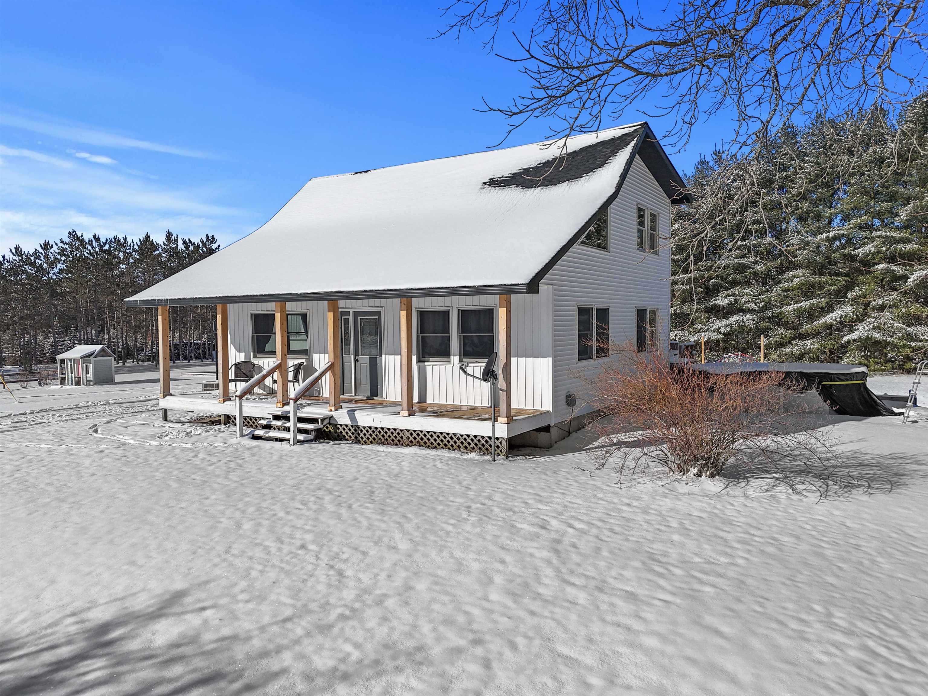 20 South 35 Road Cadillac, MI 49601 - Photo 10 of 47