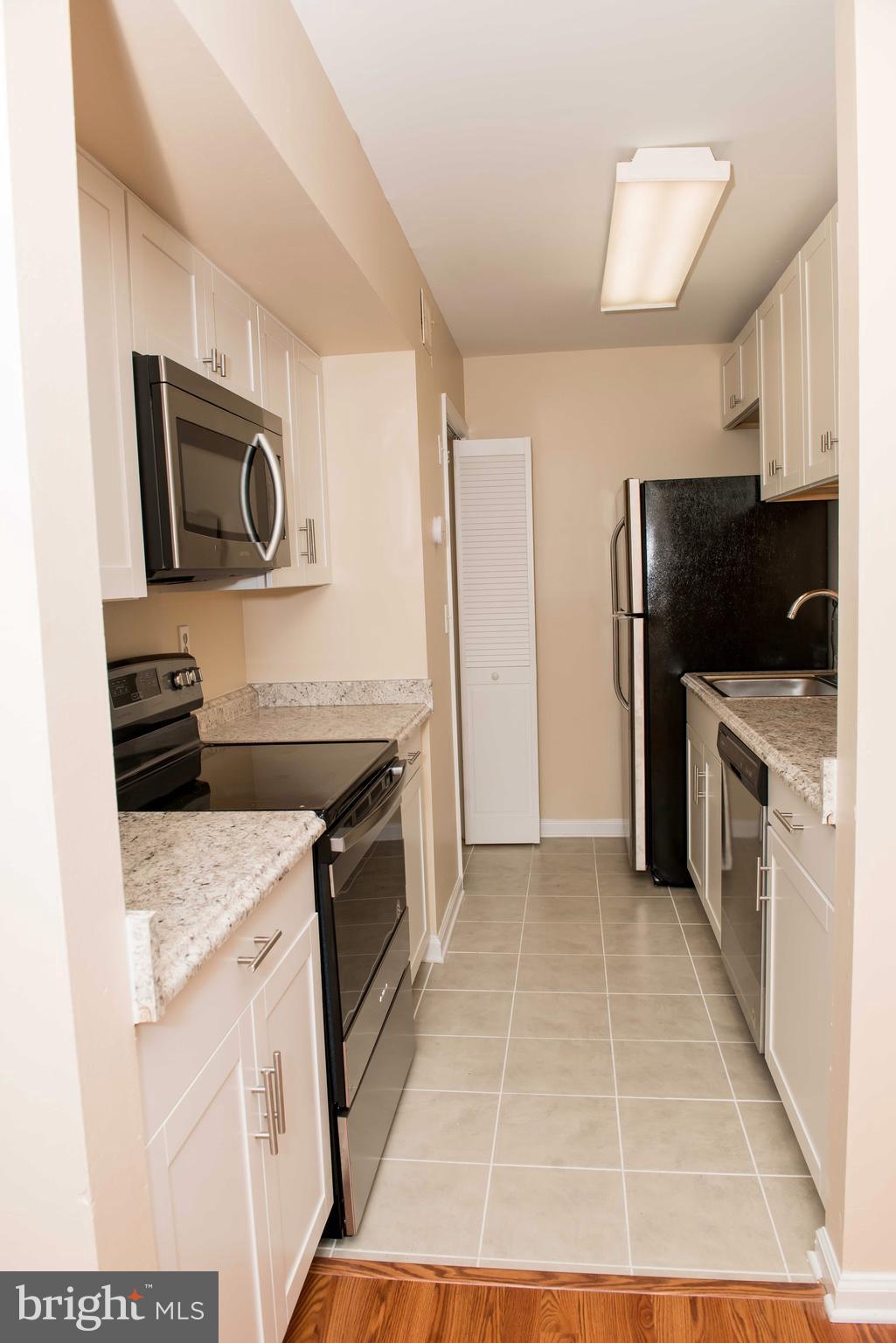 12133 Dove Circle Laurel, MD 20708 - Photo 17 of 19 Kitchen