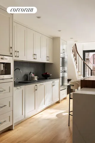 $9,600,000 | 53 West 71st Street | Upper West Side