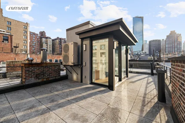 $9,600,000 | 53 West 71st Street | Upper West Side