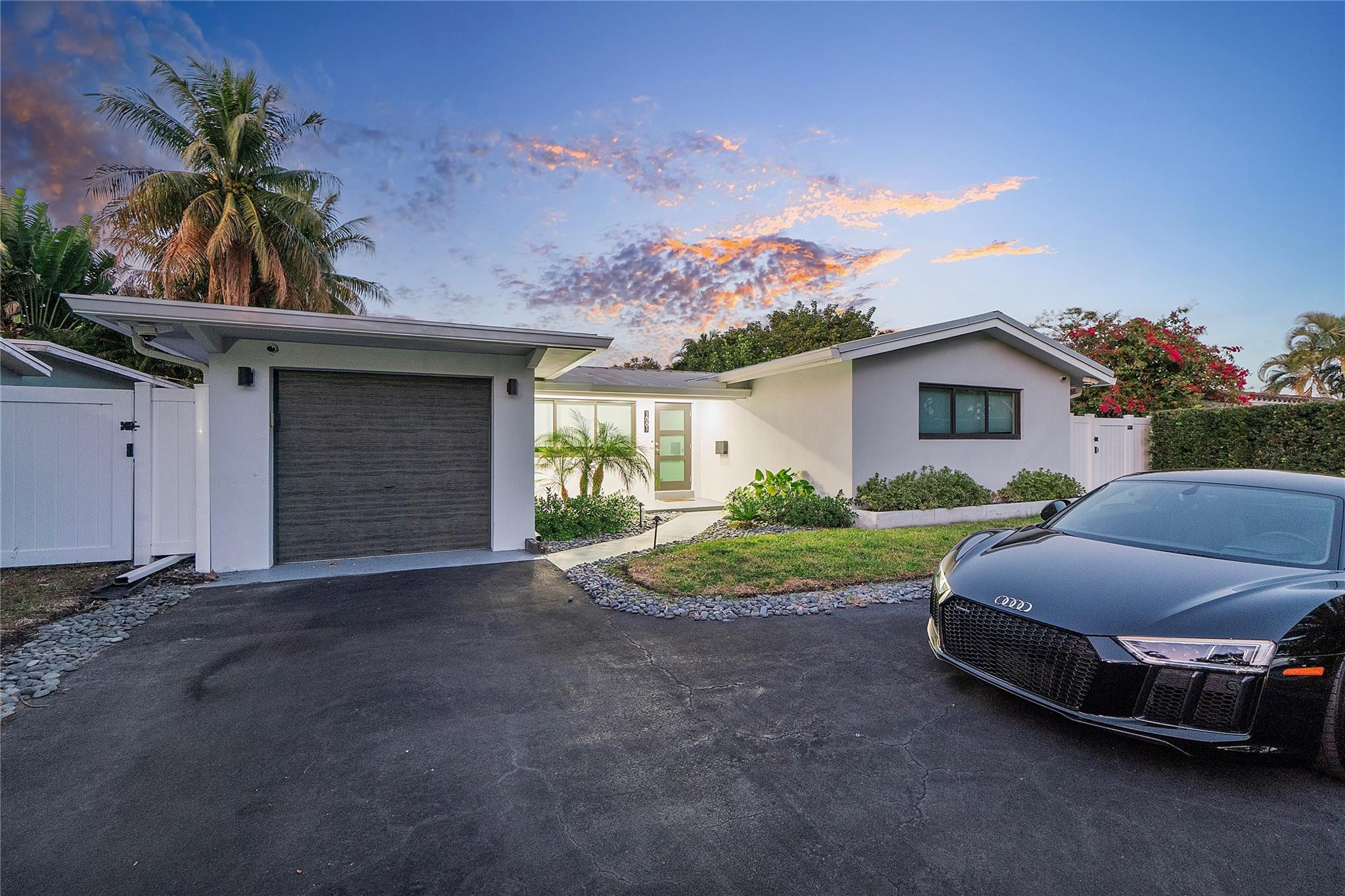 1881 Northeast 27th Street Lighthouse Point, FL 33064 - Photo 2 of 36 Photo 2