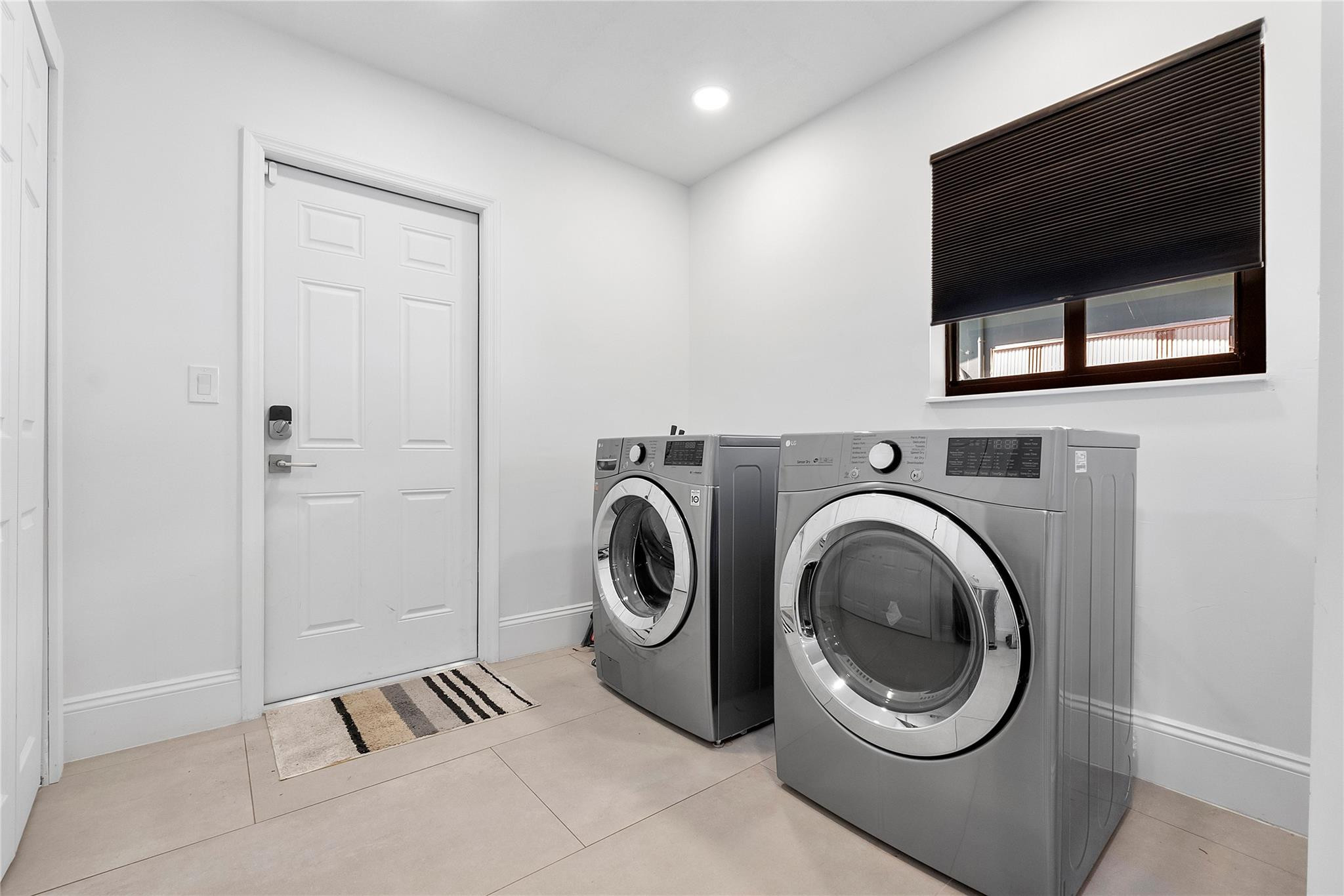 1881 Northeast 27th Street Lighthouse Point, FL 33064 - Photo 23 of 36 Photo 23