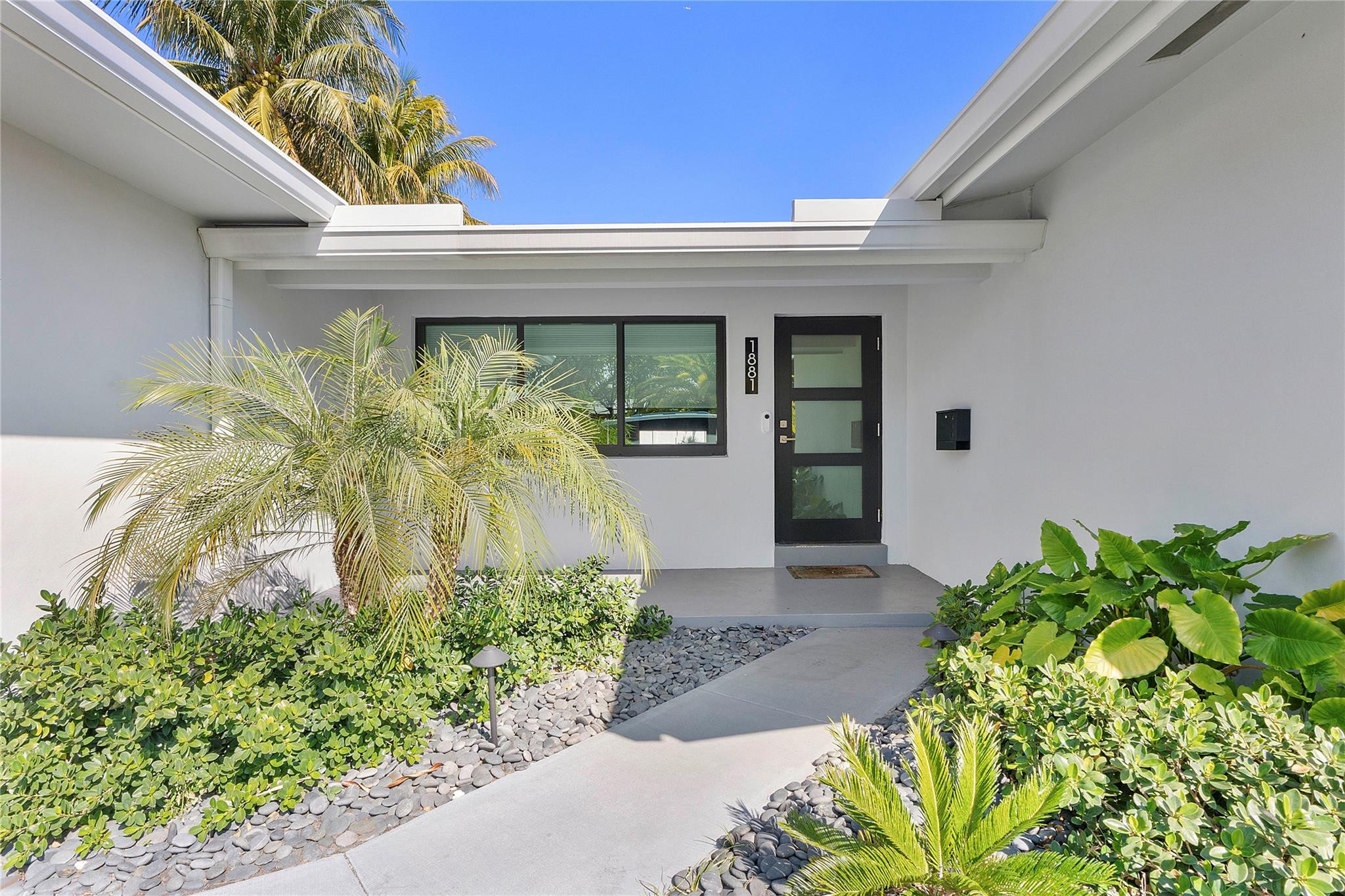 1881 Northeast 27th Street Lighthouse Point, FL 33064 - Photo 30 of 36 Photo 30