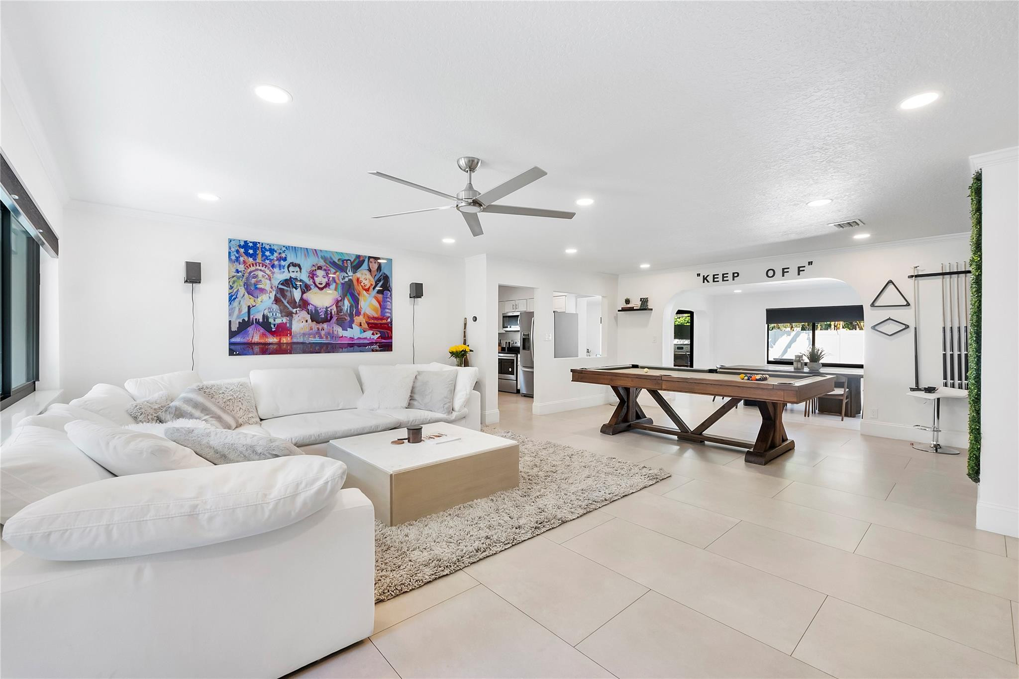 1881 Northeast 27th Street Lighthouse Point, FL 33064 - Photo 4 of 36 Photo 4