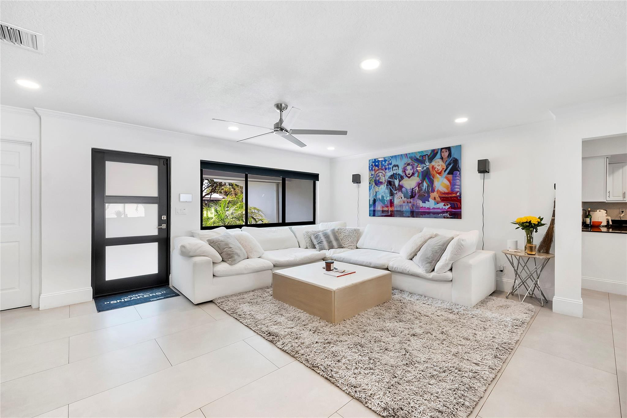 1881 Northeast 27th Street Lighthouse Point, FL 33064 - Photo 6 of 36 Photo 6