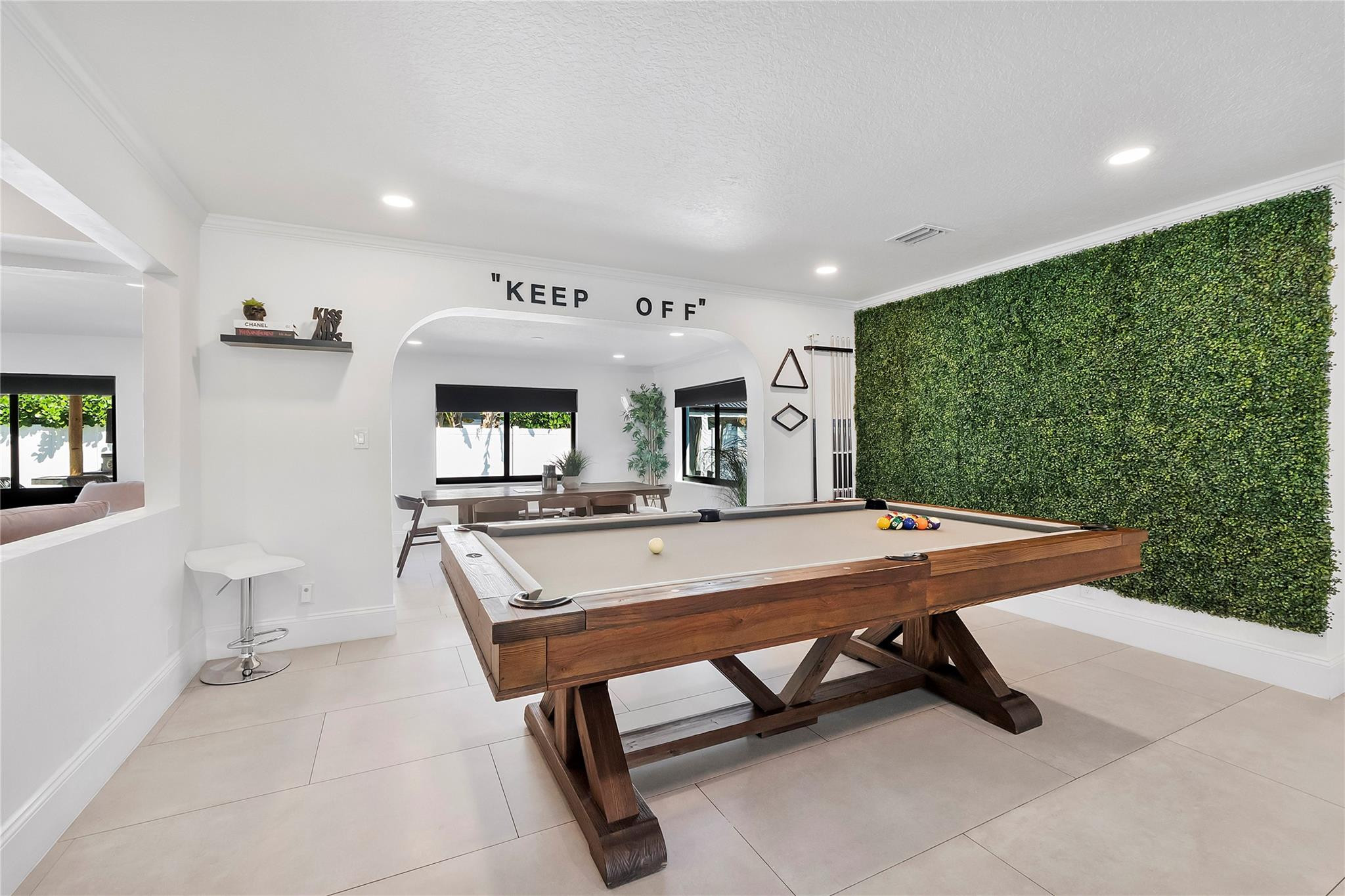 1881 Northeast 27th Street Lighthouse Point, FL 33064 - Photo 8 of 36 Photo 8