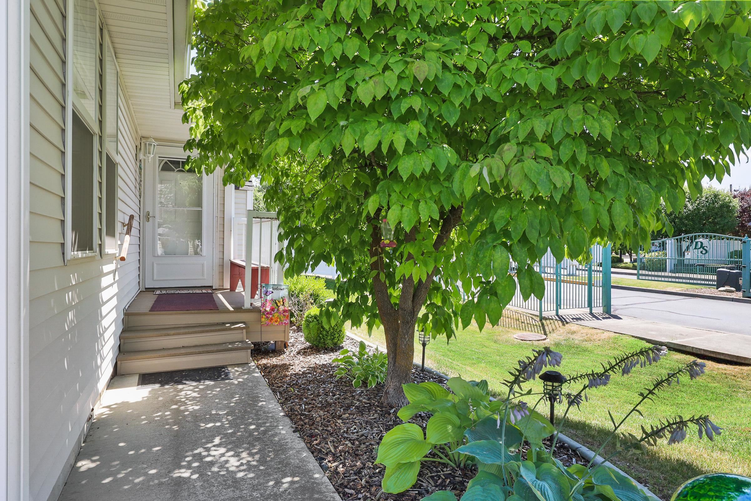 13608 East 15th Lane Spokane Valley, WA 99216 - Photo 1 of 26