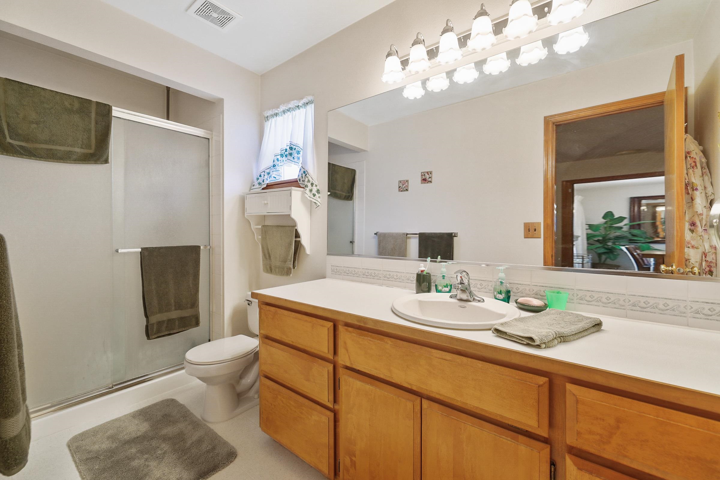 13608 East 15th Lane Spokane Valley, WA 99216 - Photo 14 of 26