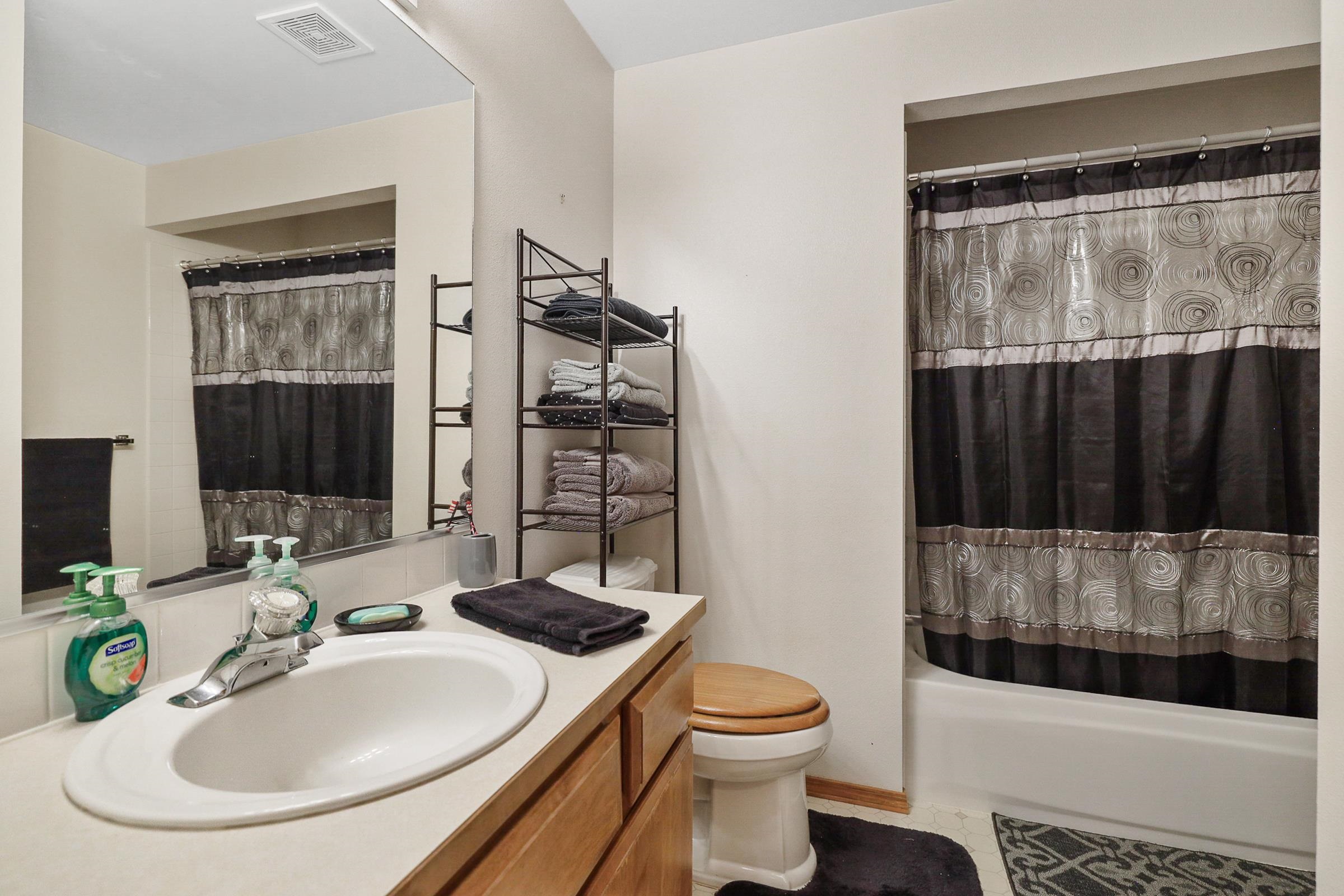 13608 East 15th Lane Spokane Valley, WA 99216 - Photo 16 of 26