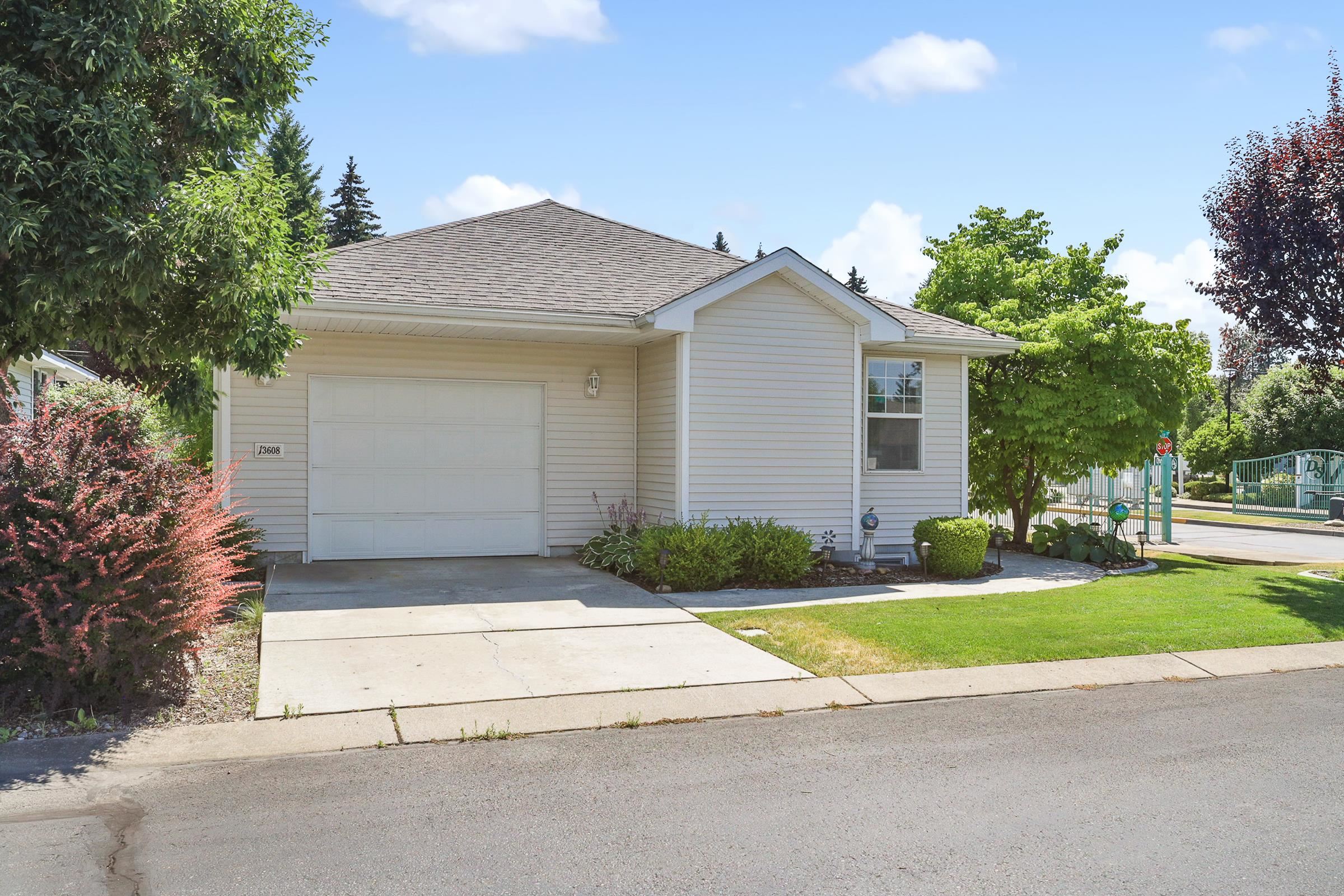13608 East 15th Lane Spokane Valley, WA 99216 - Photo 4 of 26