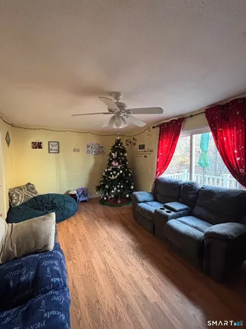 $999,000 | 6 Irving Place, Danbury, CT 06810