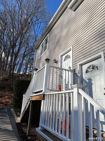 $999,000 | 6 Irving Place, Danbury, CT 06810