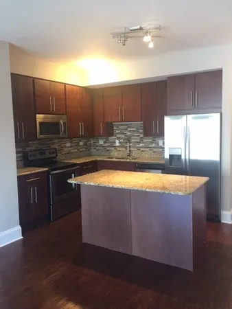 $2,200 | 728 North Diamond Lake Road, Unit 409, Mundelein, IL 60060