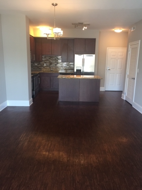 728 North Diamond Lake Road, Unit 409 Mundelein, IL 60060 - Photo 8 of 18