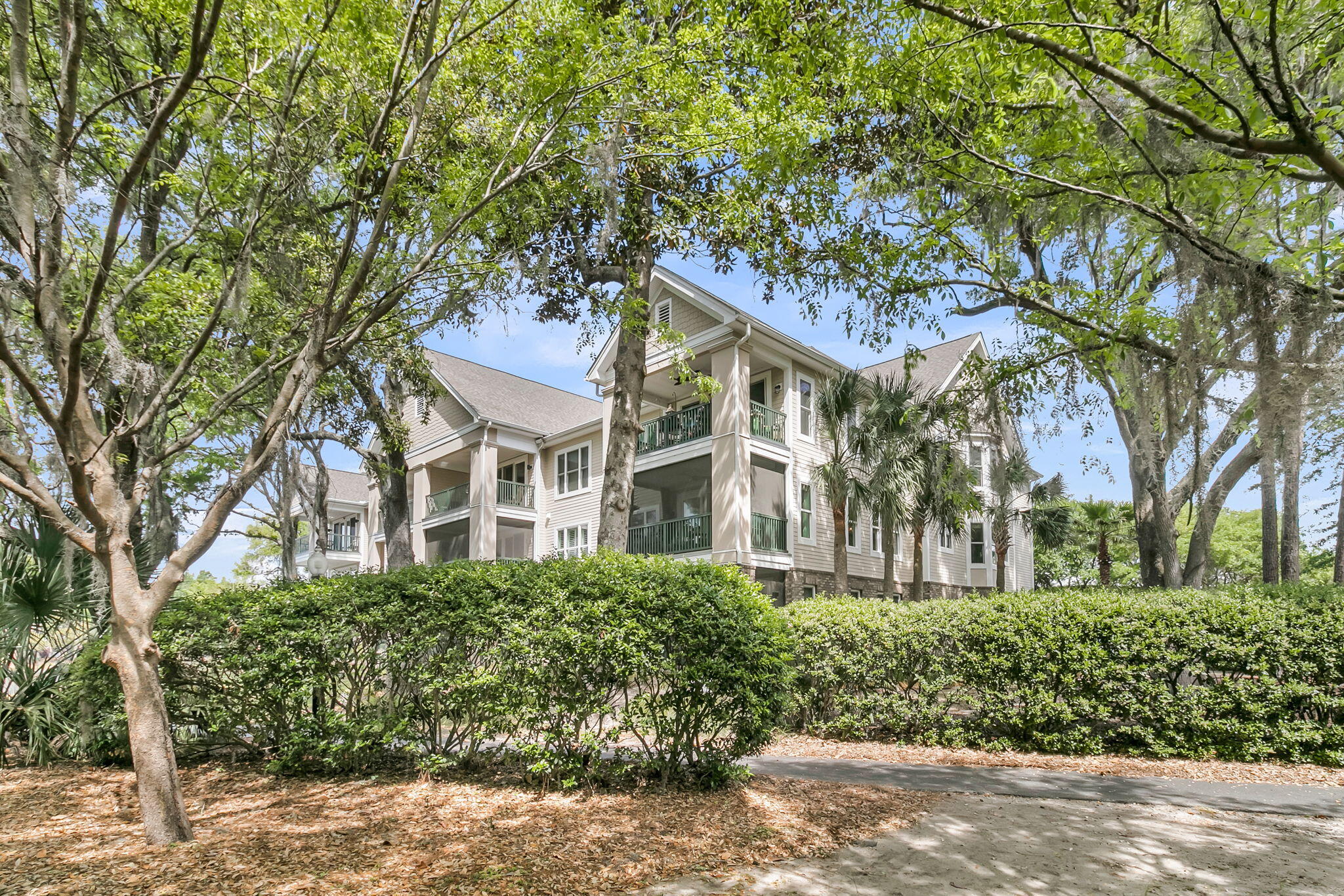 1479 Long Grove Drive, Unit 208 Mount Pleasant, SC 29464 - Photo 4 of 33 CREM - 1479 Long Grove Dr 208-5