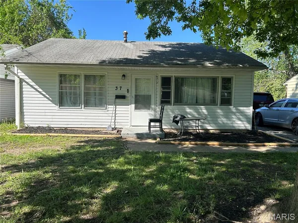 $105,000 | 37 Louise Lane, Cahokia, IL 62206