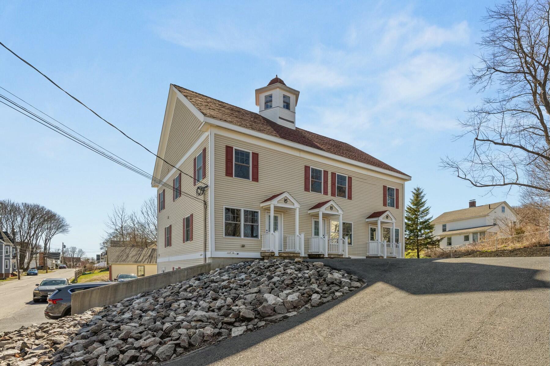 4 Stimson Street Kittery, ME 03904 - Photo 2 of 45 tempImagexi1f0M