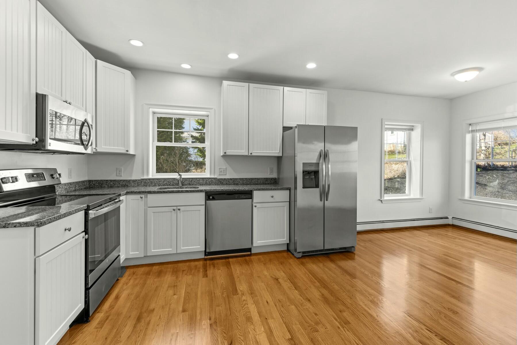 4 Stimson Street Kittery, ME 03904 - Photo 10 of 45 tempImagengw5Qx