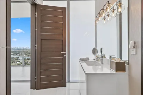 $11,100,000 | 2200 North Ocean Boulevard, Unit S2301, Fort Lauderdale, FL 33305