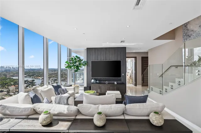 $11,100,000 | 2200 North Ocean Boulevard, Unit S2301, Fort Lauderdale, FL 33305