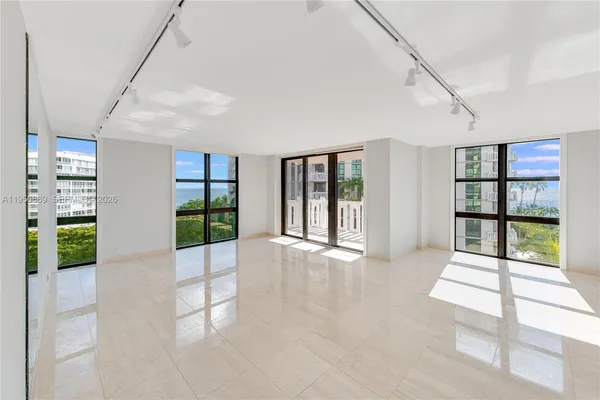 $7,900 | 1121 Crandon Boulevard, Unit F601, Key Biscayne, FL 33149