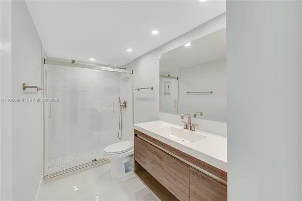 $7,900 | 1121 Crandon Boulevard, Unit F601, Key Biscayne, FL 33149