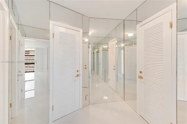 $7,900 | 1121 Crandon Boulevard, Unit F601, Key Biscayne, FL 33149