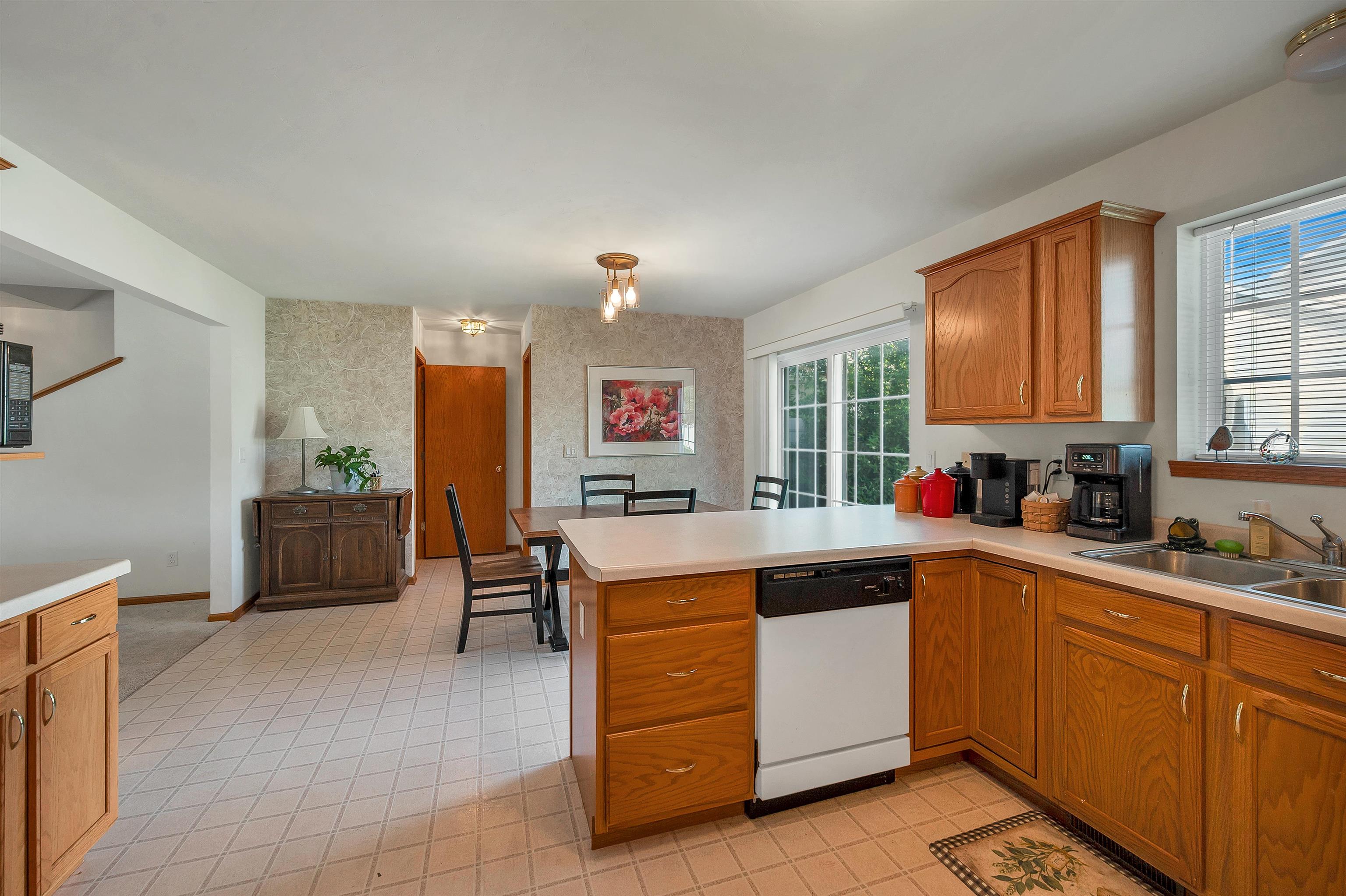 2535 Gemini Road Green Bay, WI 54311 - Photo 19 of 45