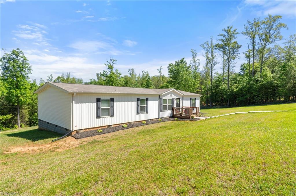 215 Lester Price Road Stoneville, NC 27048 - Photo 4 of 48