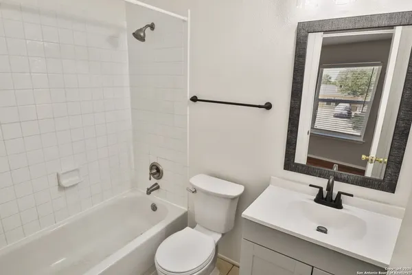 $1,800 | 1703 Desert Willow, San Antonio, TX 78227