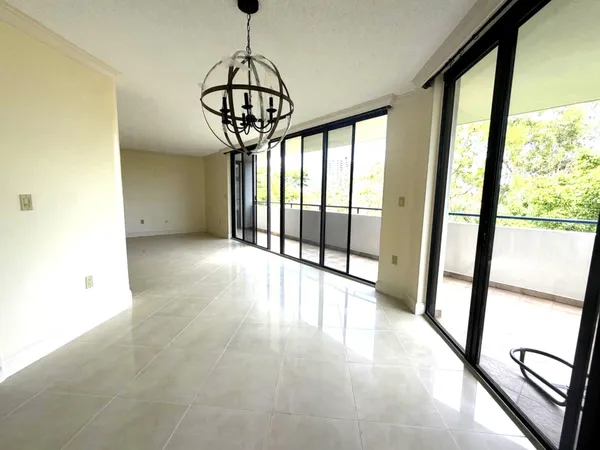 $3,450 | 21085 Northeast 34th Avenue, Unit 4041, Aventura, FL 33180