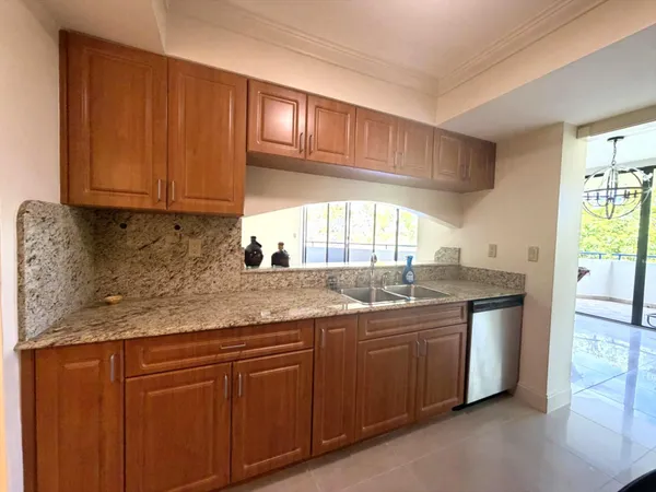 $3,450 | 21085 Northeast 34th Avenue, Unit 4041, Aventura, FL 33180